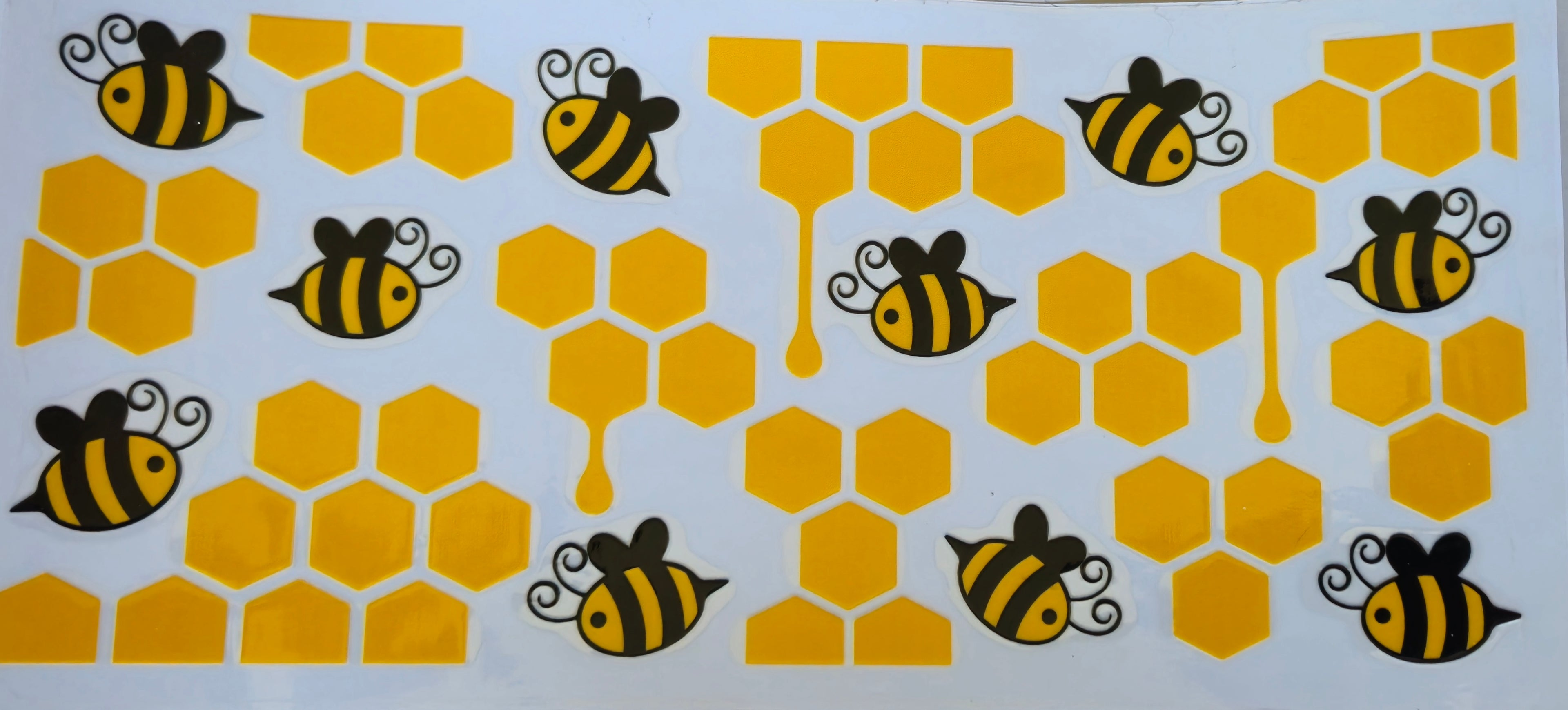 (37) Little bees